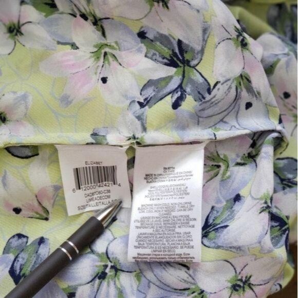 BCBGMAXAZRIA Elizabet Short Sleeve Floral Print Belted Summer Dress Size Small - Picture 5 of 6